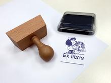 Sello exlibris con mango. Mafalda